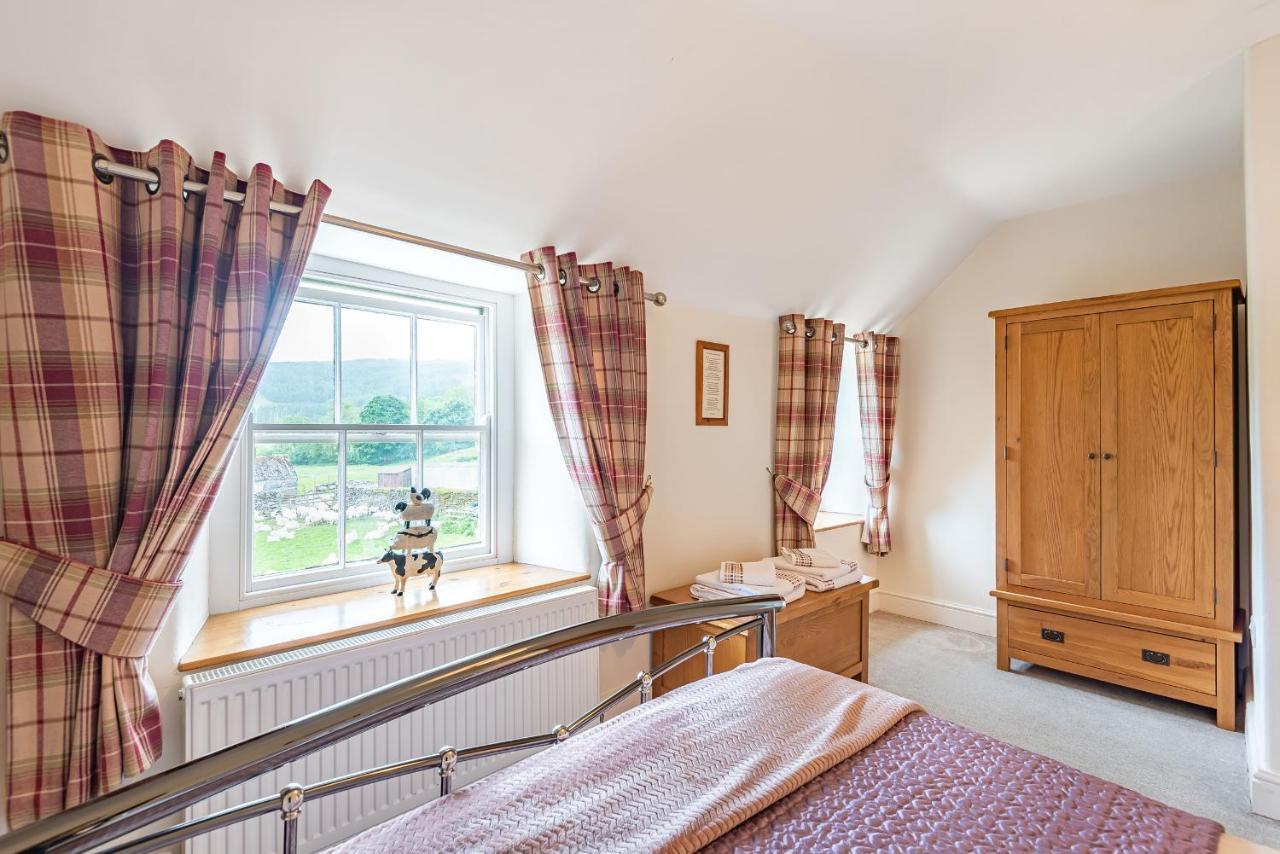 Waedog Bach Villa Llanfor Bagian luar foto